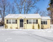 21 Glen Ave, Burlington image