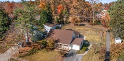 2908 Stonybrook Dr, Bowie