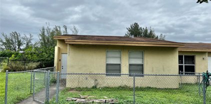 3793 Nw 213th Ter, Miami Gardens