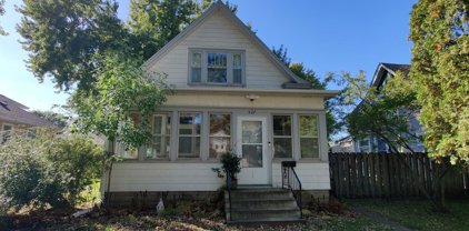 527 Manomin Avenue, Saint Paul
