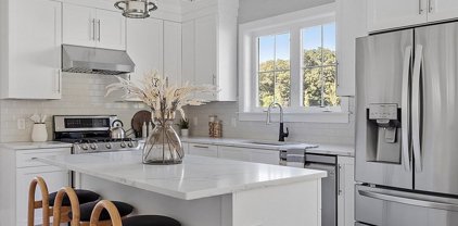 1 Pebble Unit 1, Bellingham