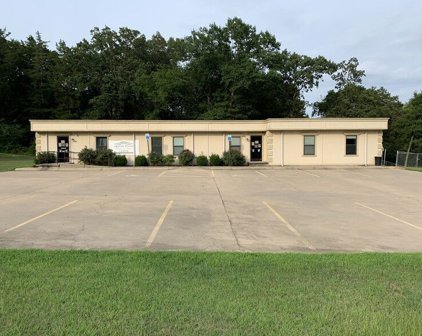 1000 E Main Street, Lamar