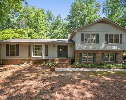 279 Northgate Trace, Roswell