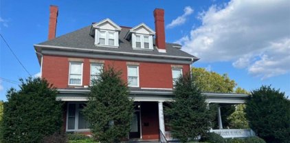 44 Stockton Avenue, Uniontown