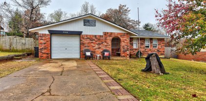 3208 E Noble Drive, Edmond