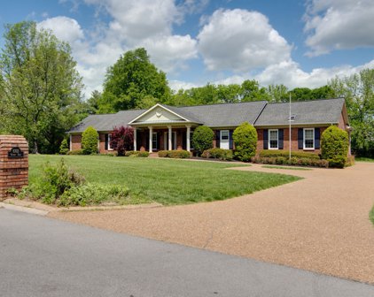 8302 Victory Trail, Brentwood