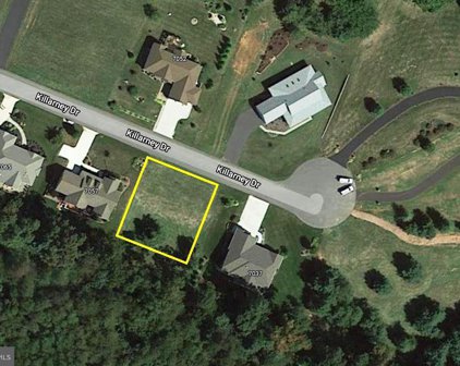 7049 Killarney Dr, Fayetteville