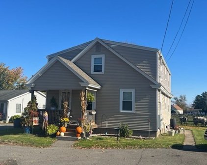 8 N Central Ct, Peabody
