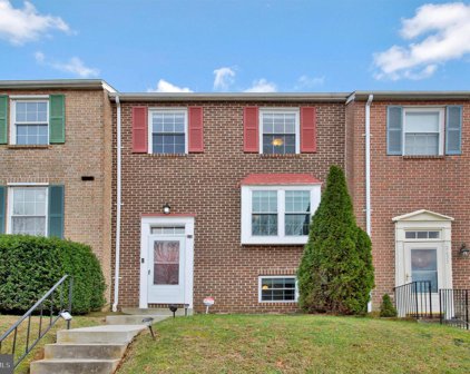 2635 Ebony Rd, Parkville