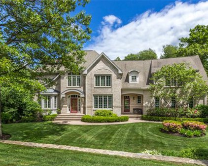3 Whispering Pine Dr, Westborough