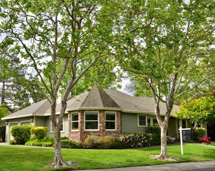 8956 Lakewood Drive, Windsor