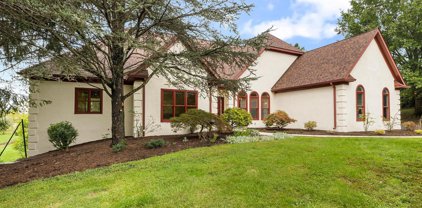 24 Hedgerow Ln, Malvern