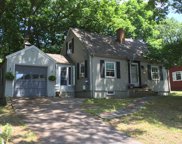 31 Longfellow Rd, Reading image