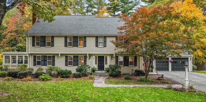 67 Maugus Ave, Wellesley