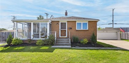 5 Nadine  Drive, Cheektowaga-143089