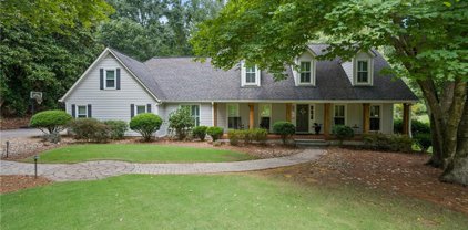 895 Hickory Oak Hollow, Roswell