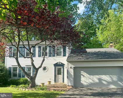 12722 Fantasia Dr, Herndon