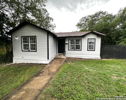 442 Prestwick Blvd, San Antonio