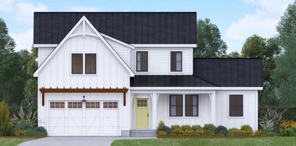 608 Stonewall Ave, Middleburg