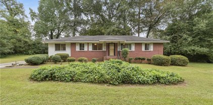83 Simmons Circle, Lawrenceville