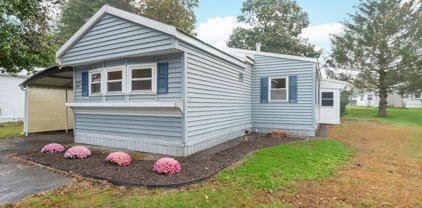 28 Christian Ave, Hudson