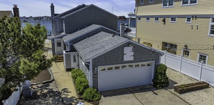 187 Pershing Boulevard, Lavallette