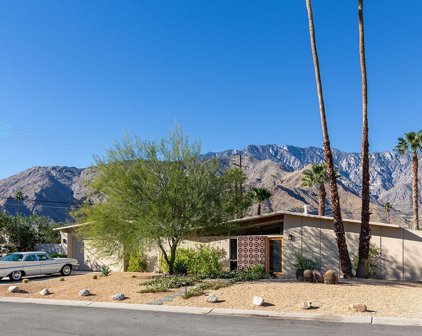 312 N Glen Cir, Palm Springs
