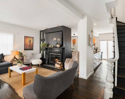 28 White Place, Brookline