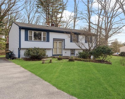 5 Snowberry  Court, Smithfield