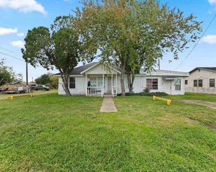302 E Willis Street, Odem