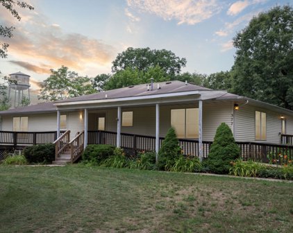 377 N Main Street, Plainwell