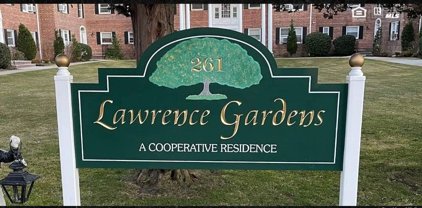 261 Central Avenue Unit #C4, Lawrence