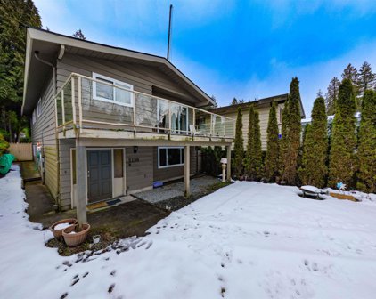 2136 Capilano Road, North Vancouver