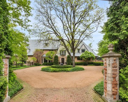 35 Indian Hill Road, Winnetka