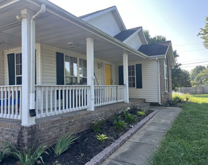 3537 Canvas Back Dr, Clarksville