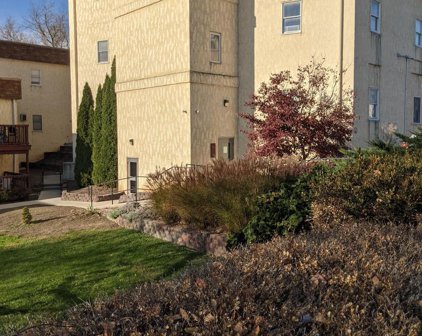 272 W W Second Street, Waynesboro