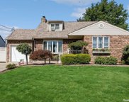 22 Birchfield Avenue, Babylon image