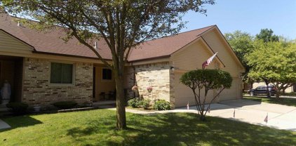 2258 Heritage Pointe Unit 26, Sterling Heights