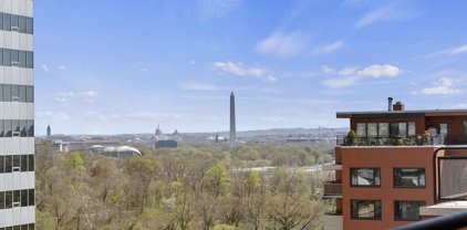 1121 Arlington Blvd Unit #1004, Arlington