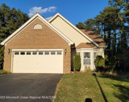 28 Butler Avenue, Bayville image