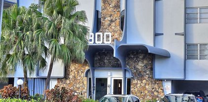 300 Diplomat Pkwy Unit #203, Hallandale Beach