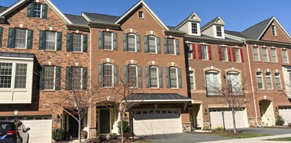 22575 Windsor Locks Sq, Ashburn