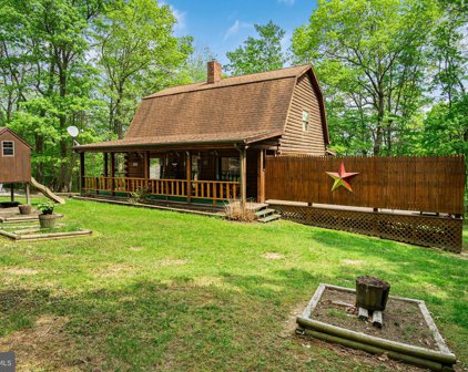 46 Woodview Rd, Biglerville
