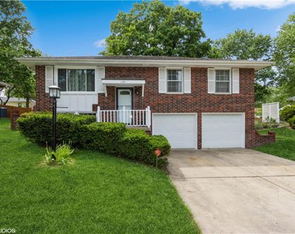 105 N 1st Street, Blue Springs
