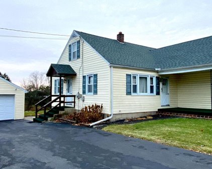 2 Ridge Ave, Carlisle
