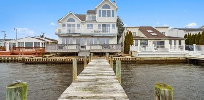 46 Island Drive, Brick