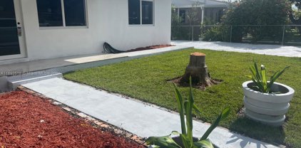 4787 E 8th Ct, Hialeah