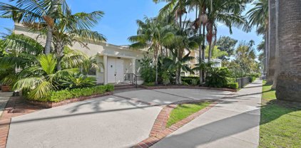 264 S Palm Dr, Beverly Hills