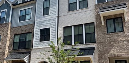 325 Walker Avenue Drive Unit 121, Alpharetta
