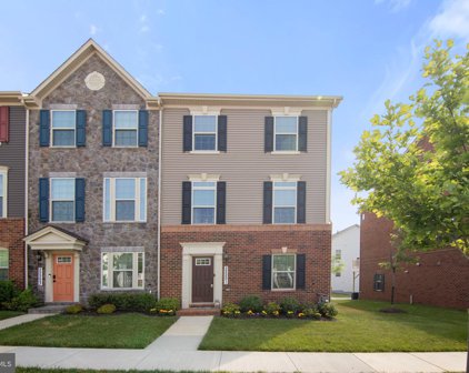 22221 Broadway Ave, Clarksburg